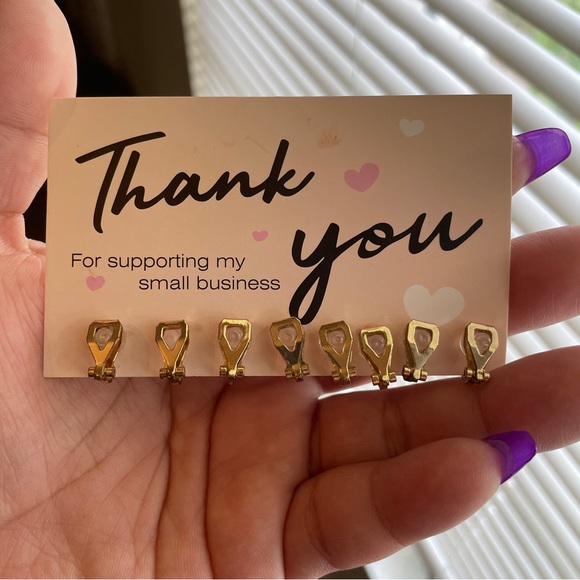 4 piece bundle of clip on earrings - Picture 2 of 2